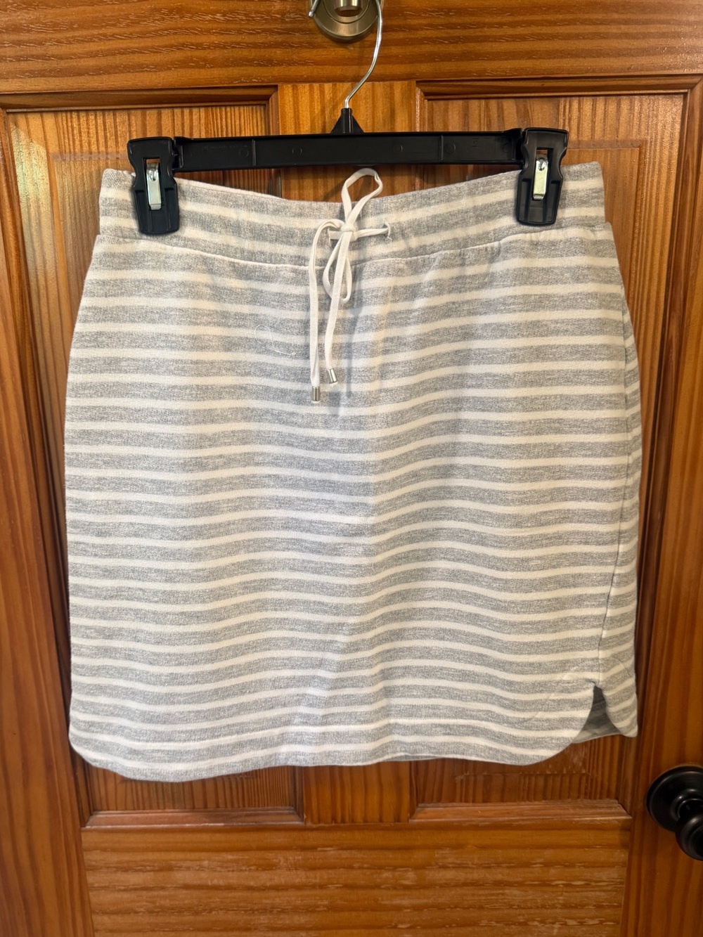 Akini Cotton Blend Mid Thigh Straight Skirt